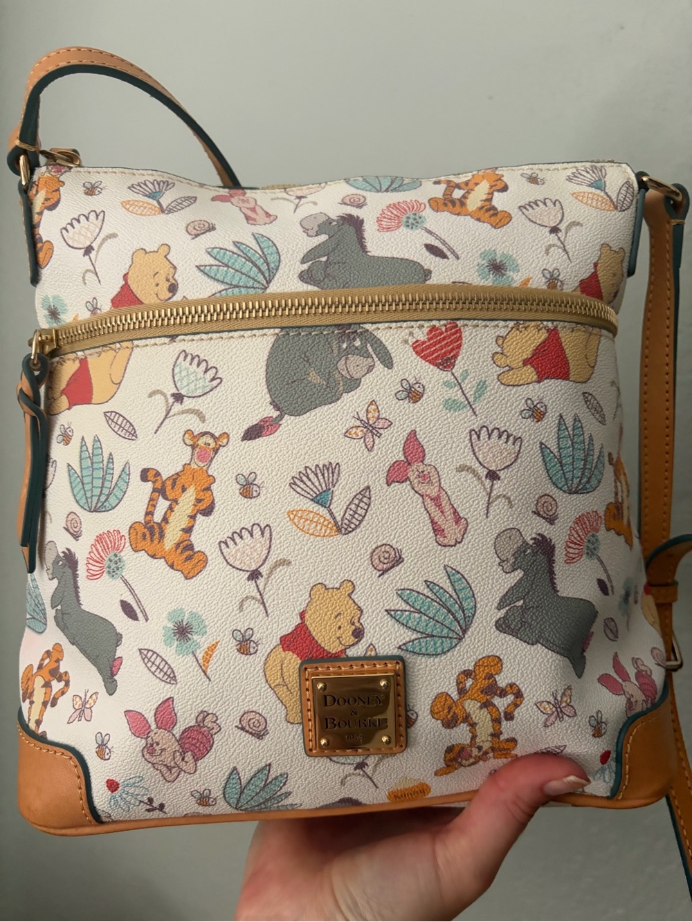Dooney & Bourke Cream Winnie the Pooh Floral Crossbody super rare